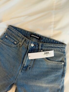EB Denim NWT Alida Loose Bowed Jean in Cleo Size 25
